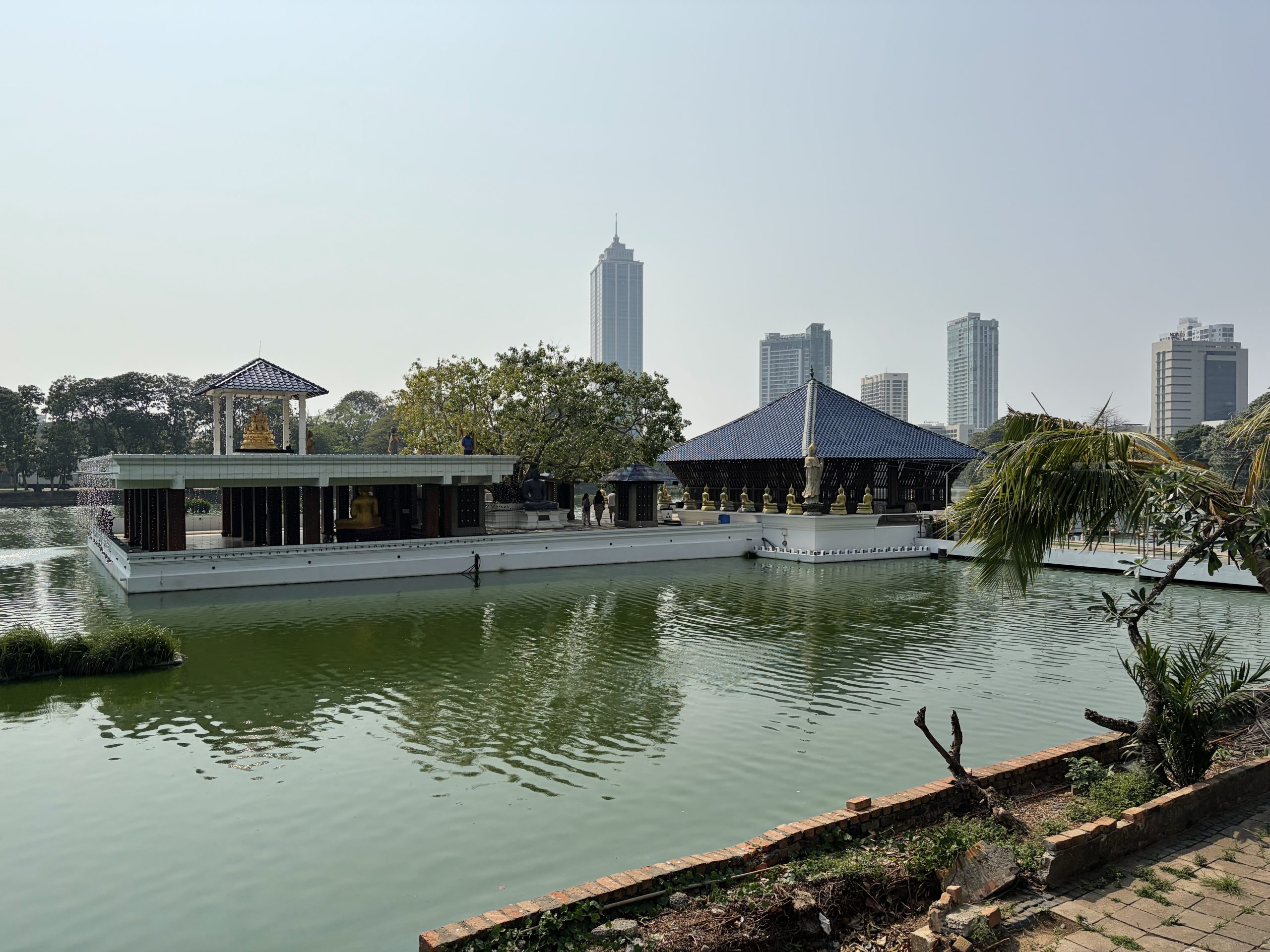 Entrance to Gangaramaya Temple in Colombo Fort. A top tourist destination to discover