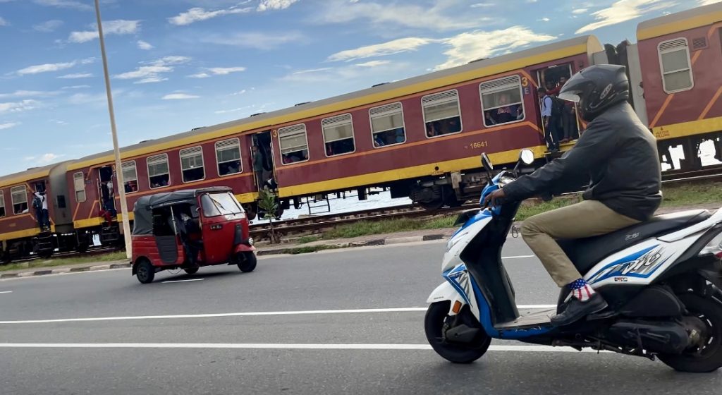 best-3-wheeler-routes-in-Sri-Lanka-Must-Drive-Roads-for-Adventure