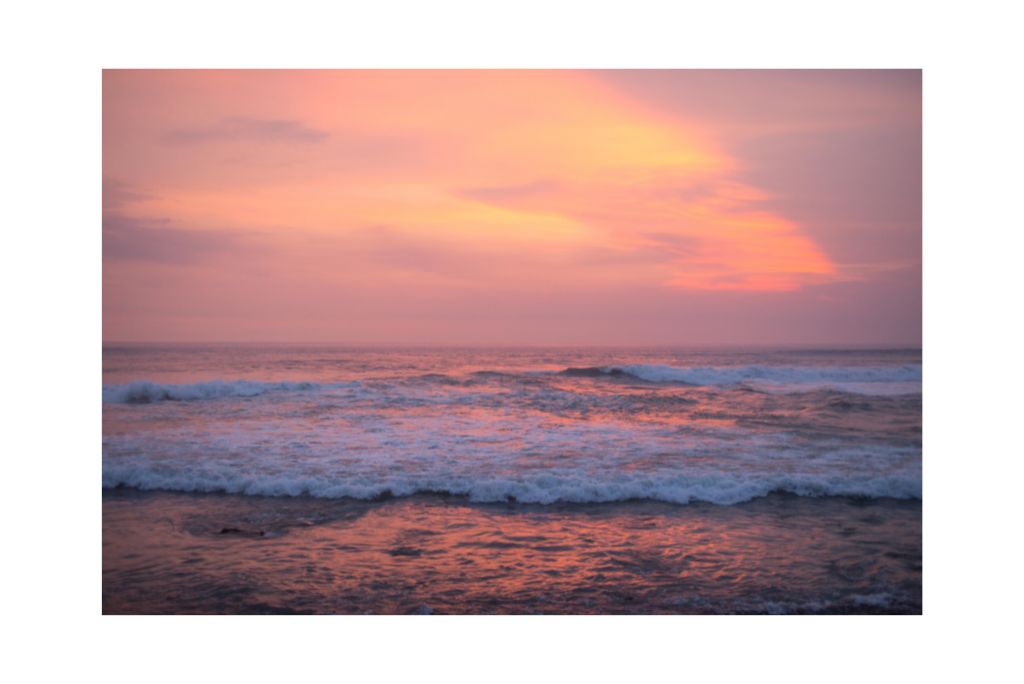Exploring Hiriketiya Sri Lanka - sunset on beach