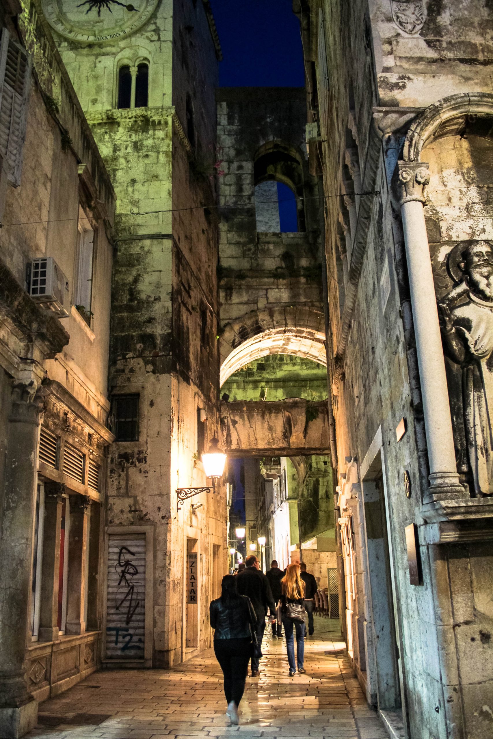 solo-travel-destinations-2025