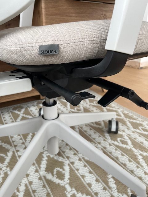 the-slouch-online-desk-chair-review