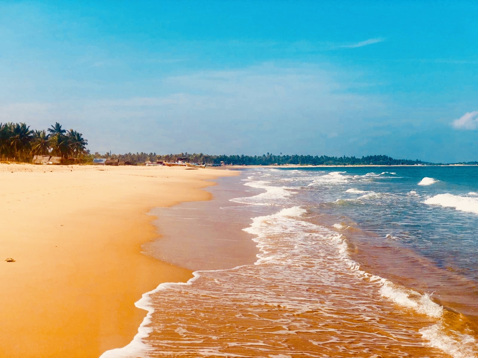 Secluded, hidden beach in Kalpitiya, Sri lanka
